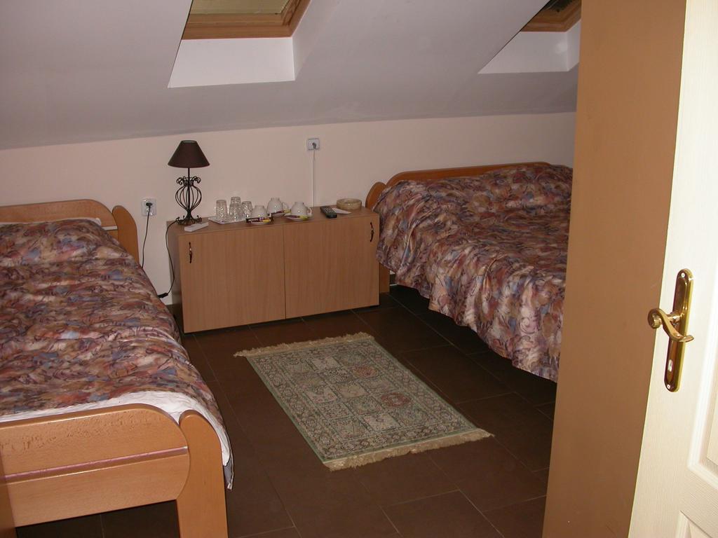 Royal Apartments Nis Quarto foto