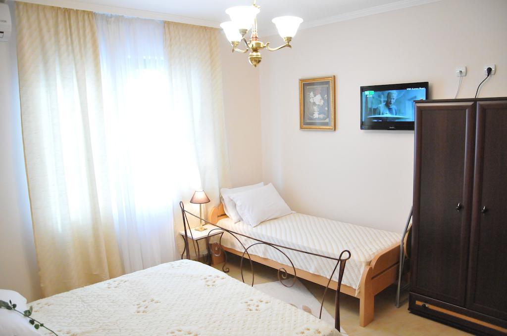 Royal Apartments Nis Quarto foto